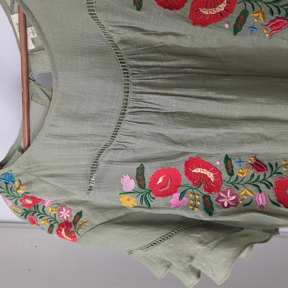 UMGEE Women's Floral Embroidered Green Boho Ruffle Top Large - Picture 2 of 5